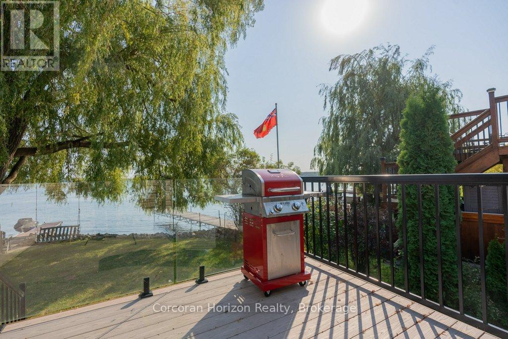 280 Robins Point Road, Tay, Ontario  L0K 2A0 - Photo 13 - S12028117