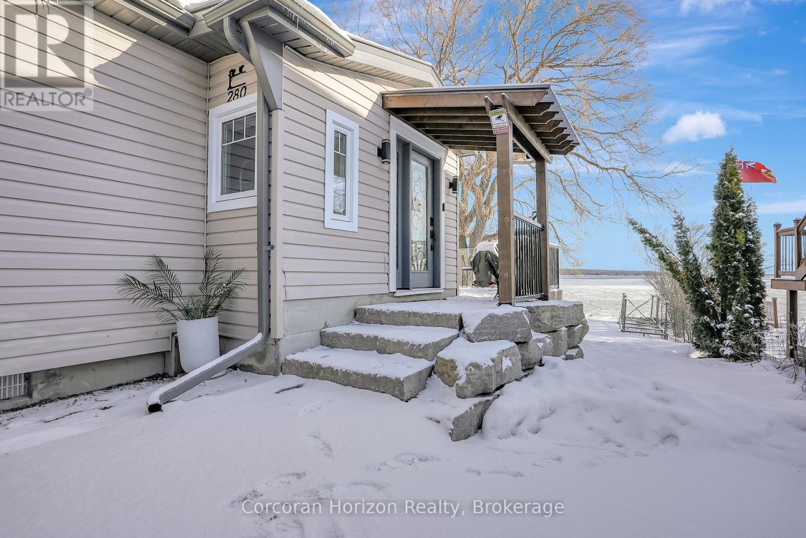 280 Robins Point Road, Tay, Ontario  L0K 2A0 - Photo 8 - S12028117