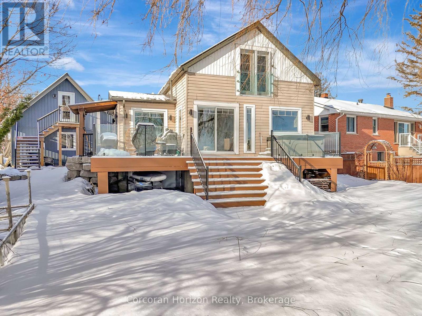 280 Robins Point Road, Tay, Ontario  L0K 2A0 - Photo 4 - S12028117