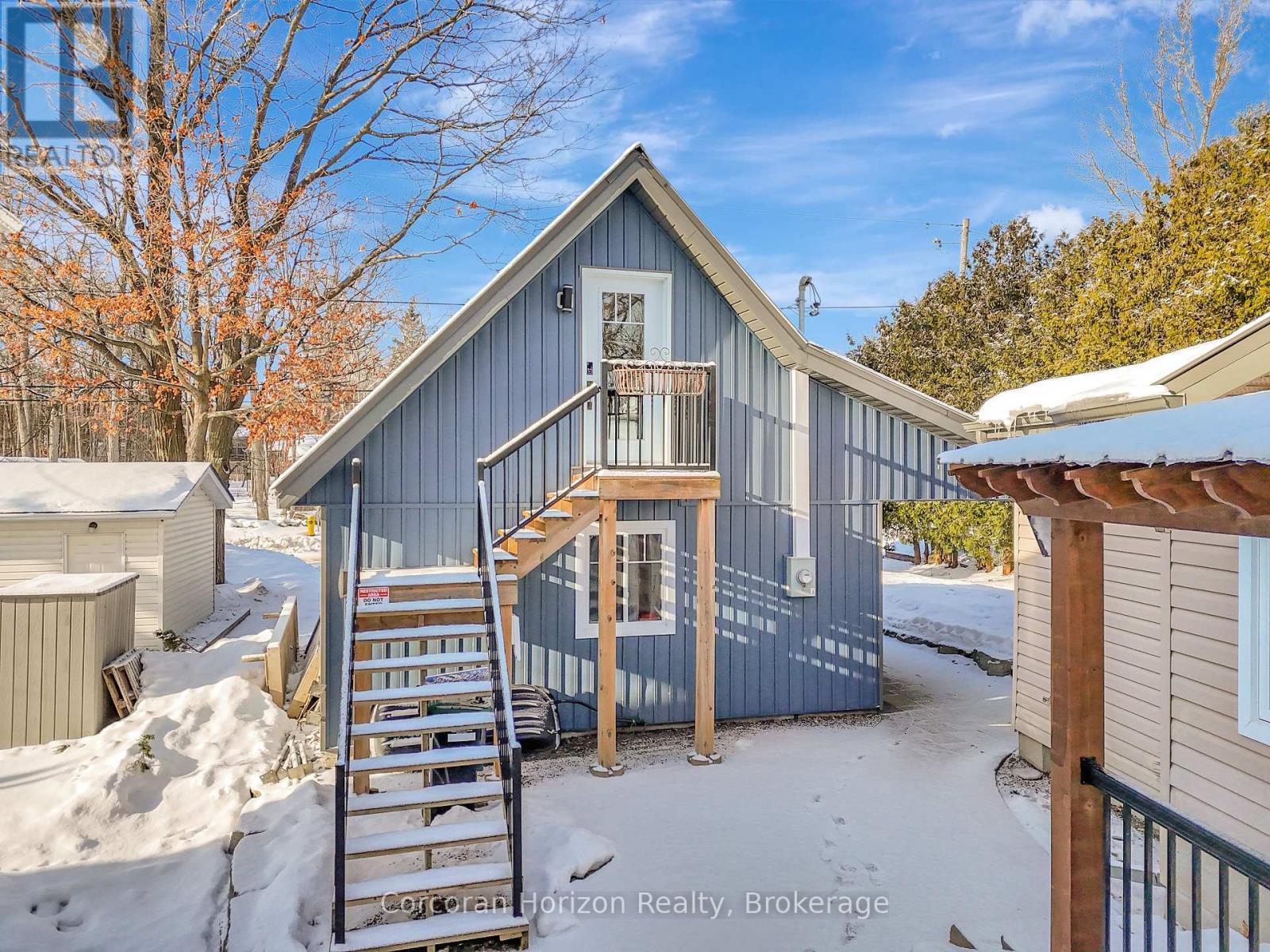 280 Robins Point Road, Tay, Ontario  L0K 2A0 - Photo 11 - S12028117