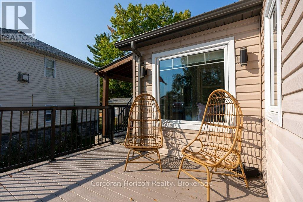 280 Robins Point Road, Tay, Ontario  L0K 2A0 - Photo 6 - S12028117