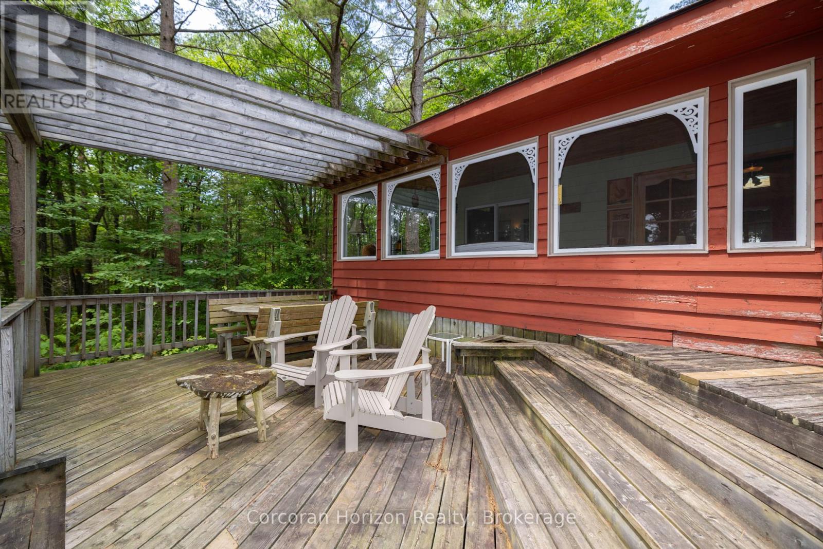 162 Winding Way, Georgian Bay, Ontario  L0K 1S0 - Photo 5 - X12280139
