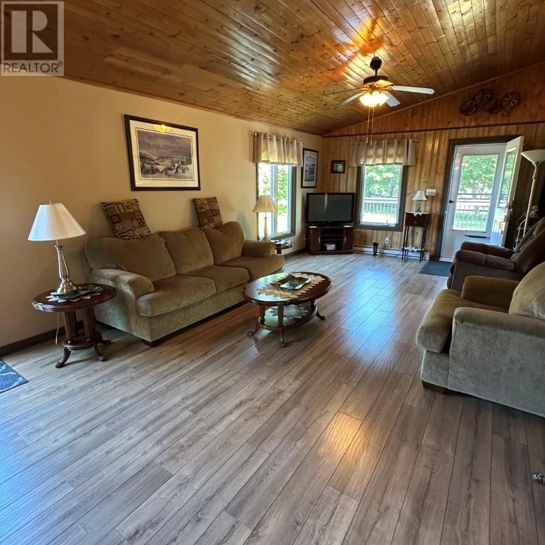 87 Ocean Pond Road, Whitbourne, Newfoundland & Labrador   - Photo 7 - 1289190