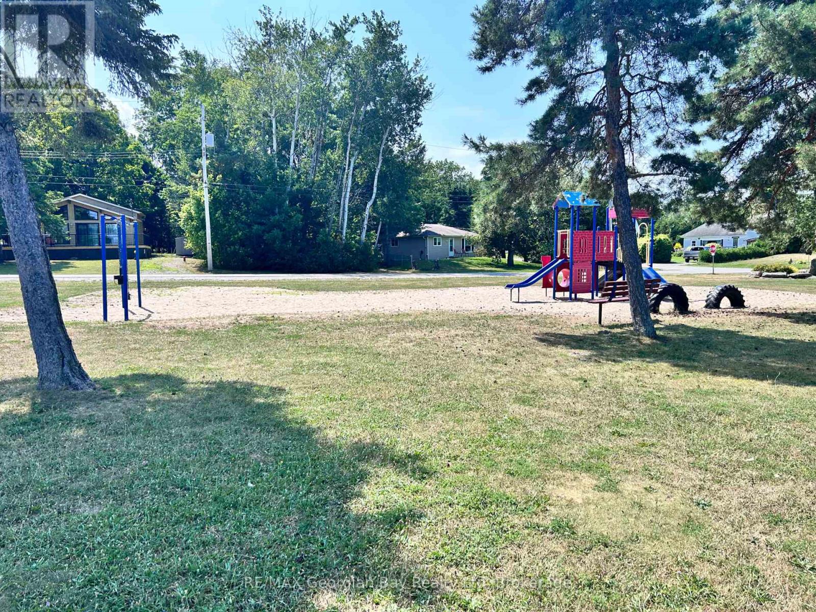 224 First Avenue, Tay (Port Mcnicoll), Ontario  L0K 2A0 - Photo 11 - S12342318