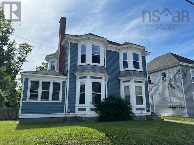 102 King Street, Truro, Nova Scotia  B2N 3L1 - Photo 2 - 202518040