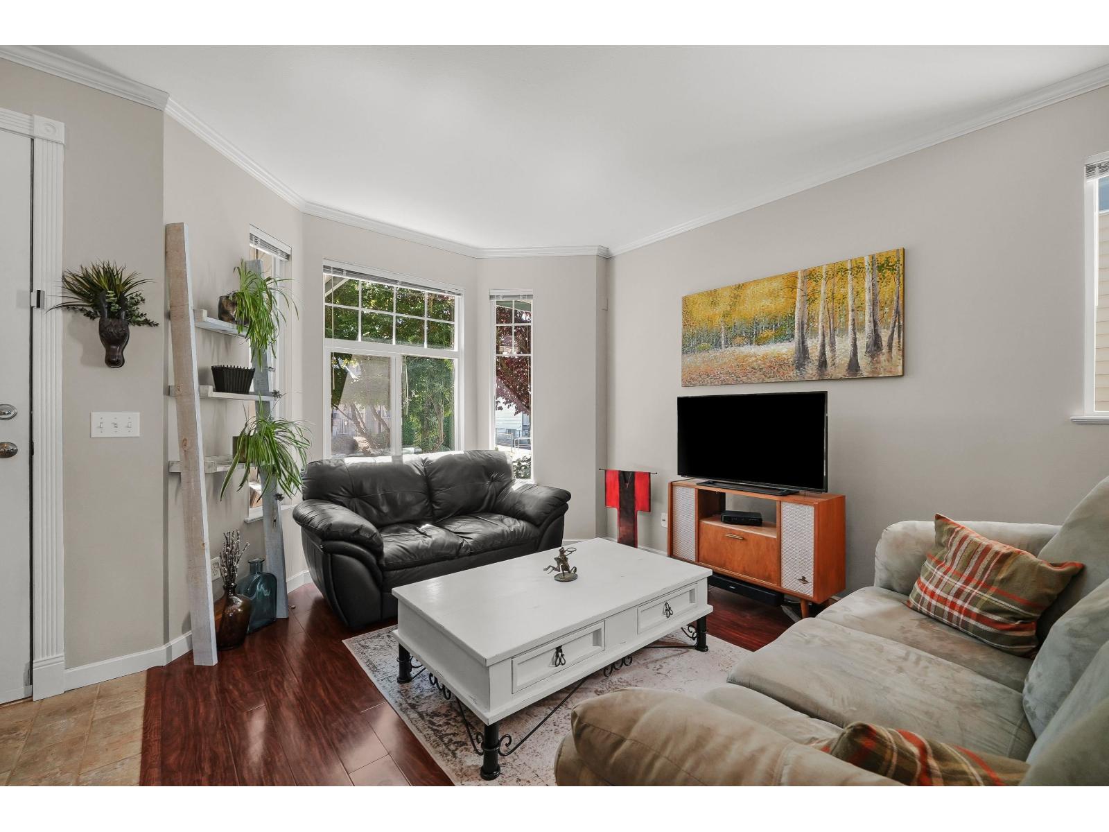 Property at 18457 66A AVENUE image 4