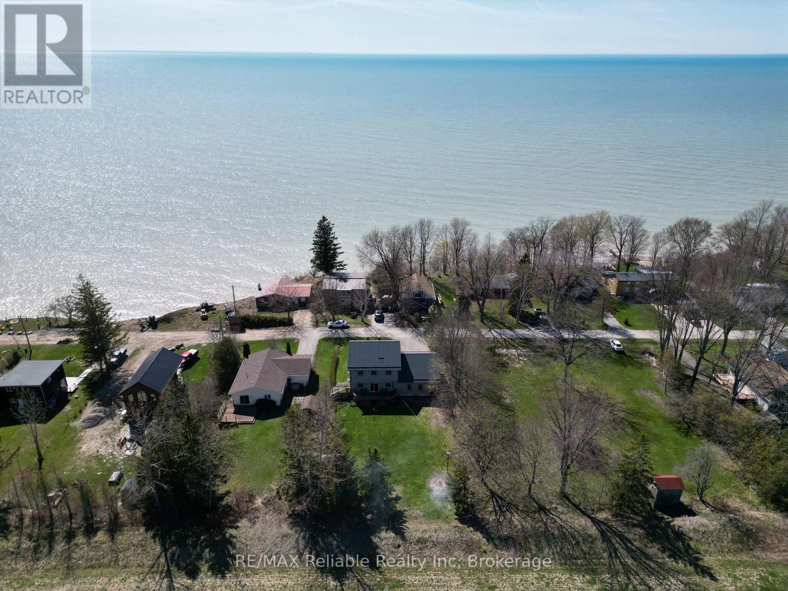 77504 Melena Drive, Bluewater, Ontario  N0M 1G0 - Photo 7 - X12342333