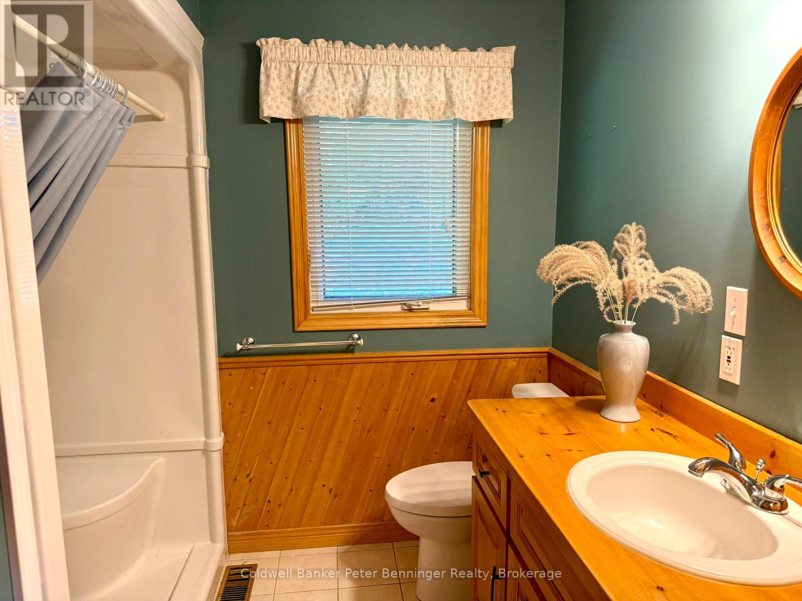 12 Mullen Drive, Brockton, Ontario  N0G 2V0 - Photo 17 - X12342373