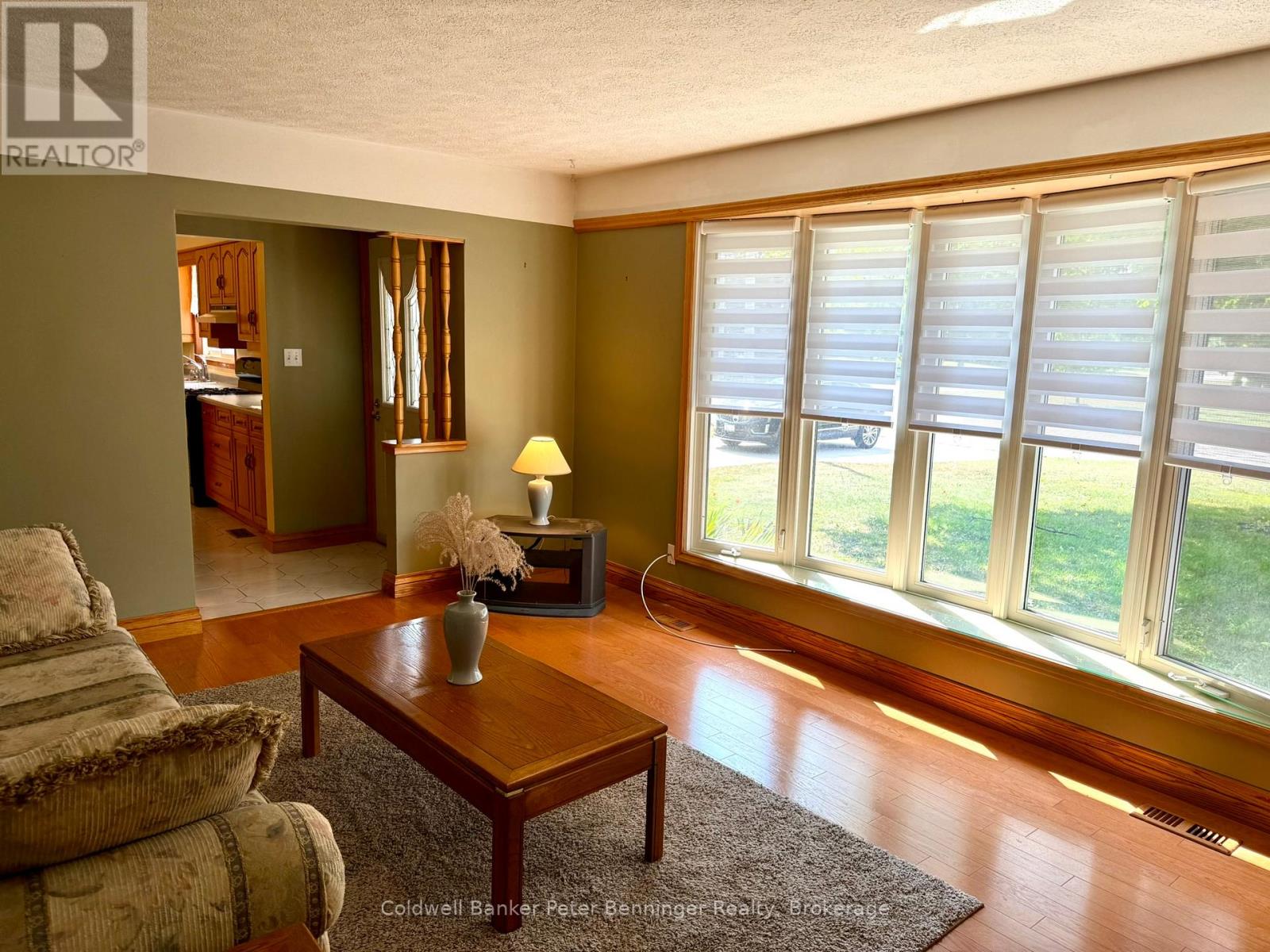 12 Mullen Drive, Brockton, Ontario  N0G 2V0 - Photo 3 - X12342373