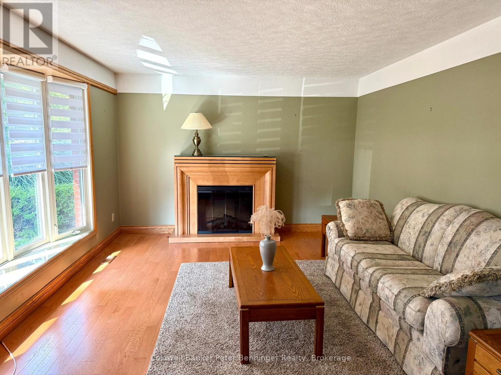 12 Mullen Drive, Brockton, Ontario  N0G 2V0 - Photo 5 - X12342373