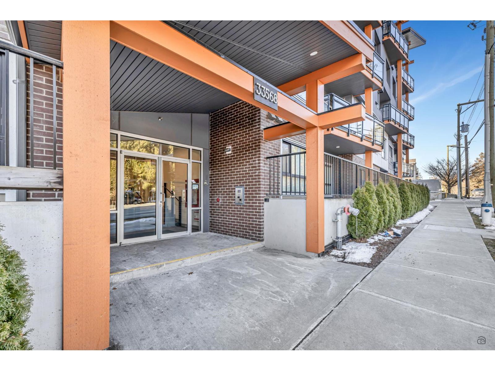 406 33568 George Ferguson Way, Abbotsford, British Columbia  V3S 5J9 - Photo 2 - R3035500