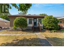 18 MONTGOMERY BOULEVARD, Belleville, Ontario