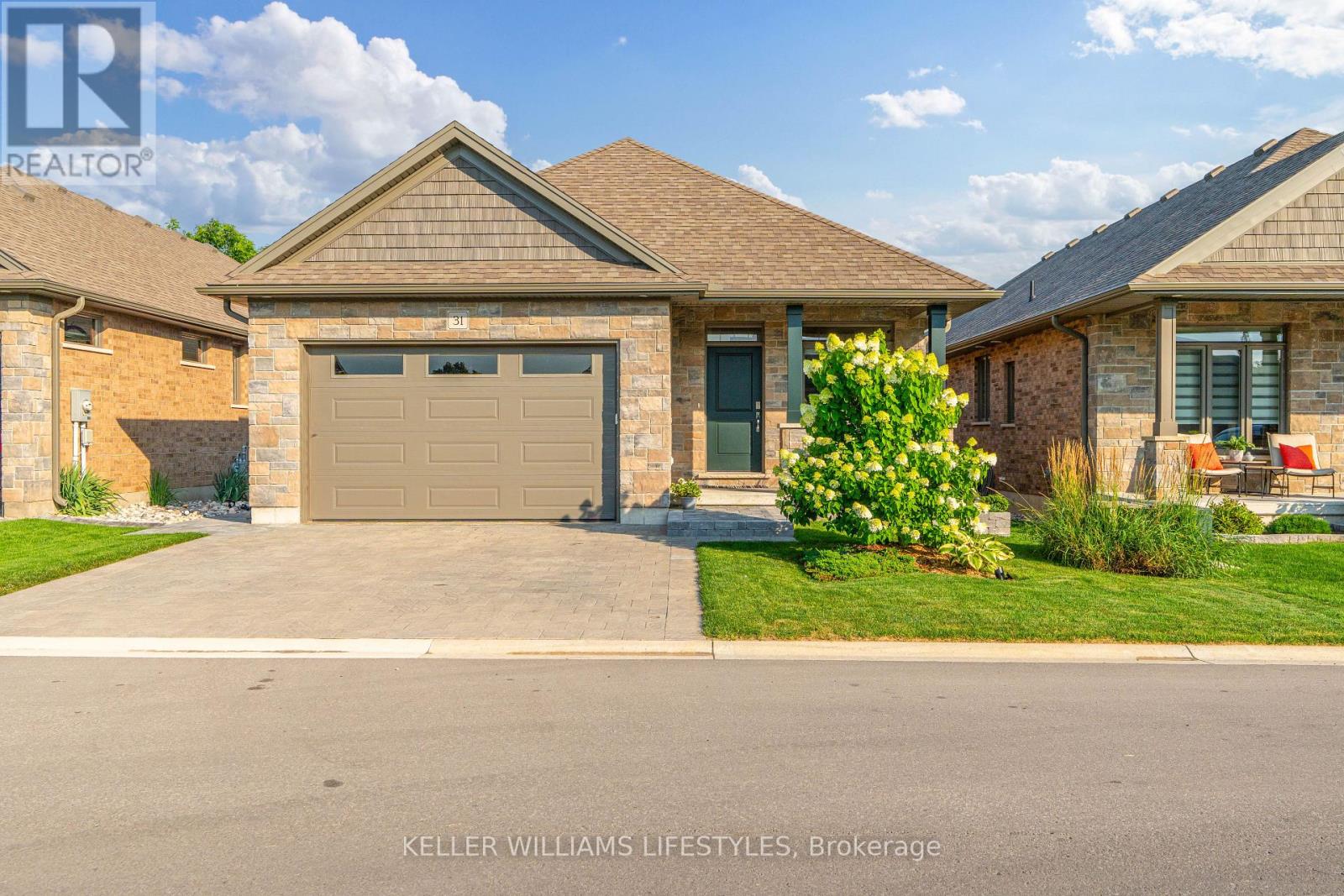 31 - 159 Collins Way, Strathroy-Caradoc (Se), Ontario  N7G 0G8 - Photo 2 - X12342262