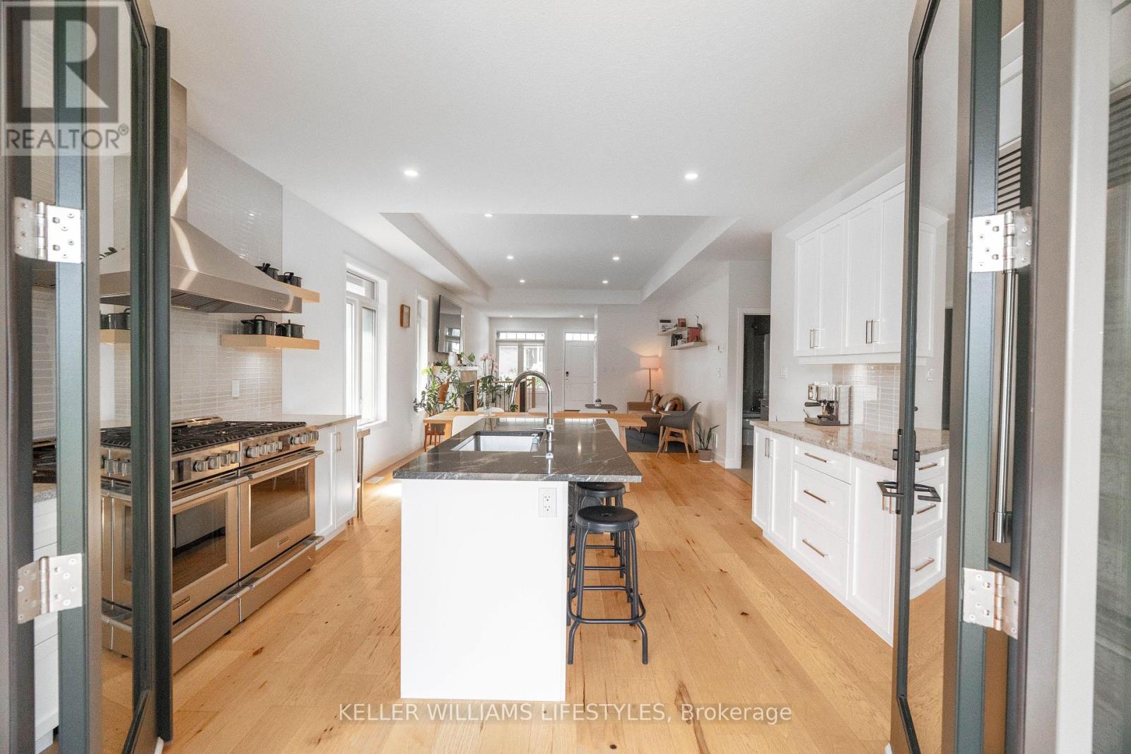 31 - 159 Collins Way, Strathroy-Caradoc (Se), Ontario  N7G 0G8 - Photo 37 - X12342262