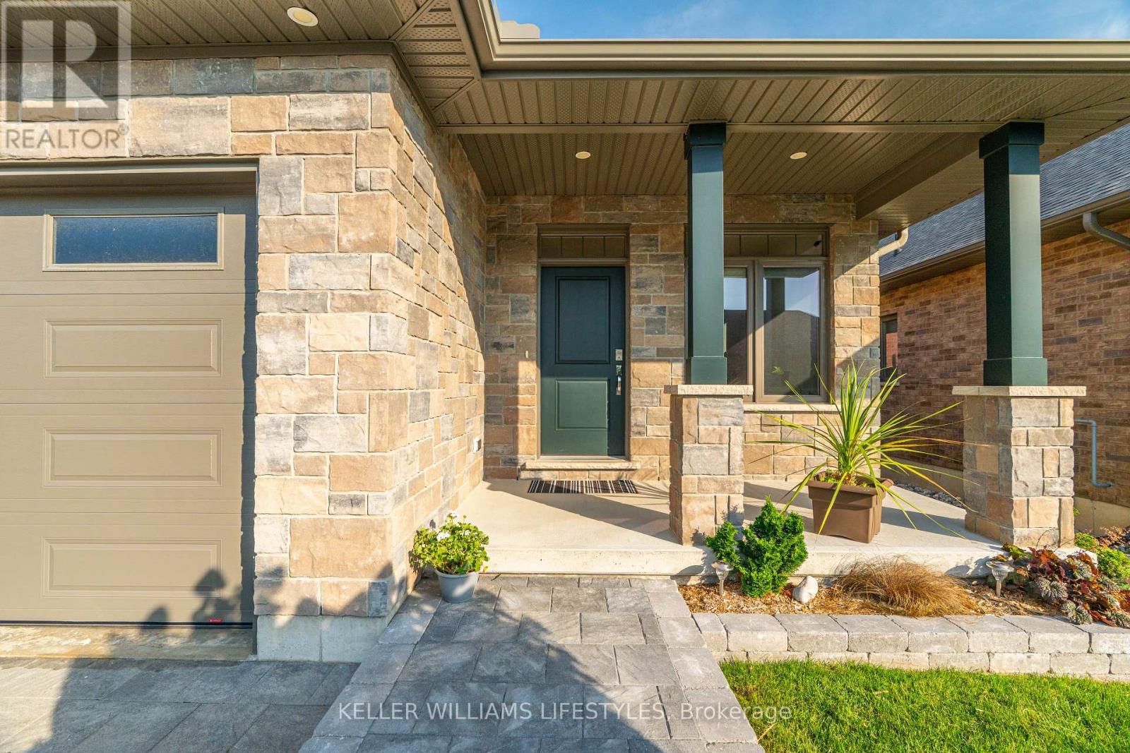31 - 159 Collins Way, Strathroy-Caradoc (Se), Ontario  N7G 0G8 - Photo 6 - X12342262