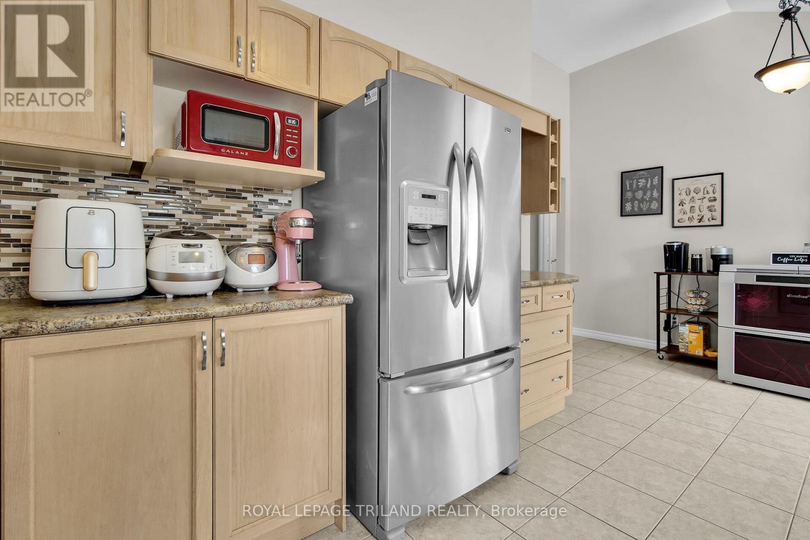 852 Silversmith Street, London North, Ontario  N6H 5T4 - Photo 17 - X12342277