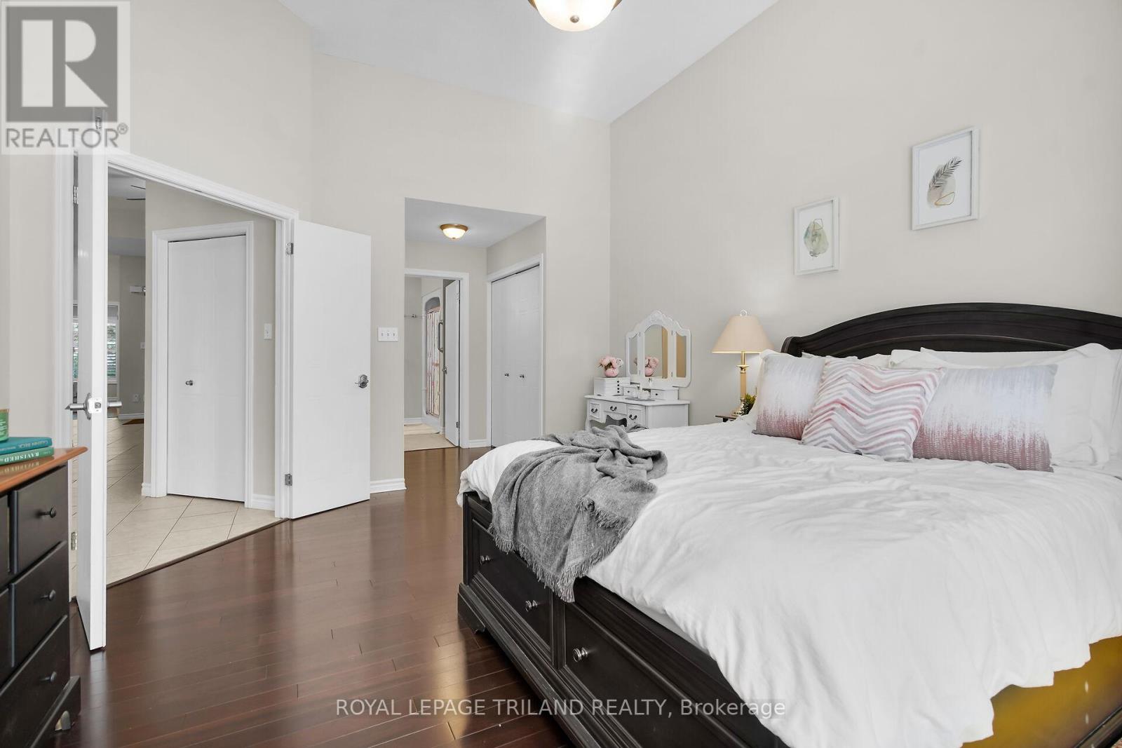 852 Silversmith Street, London North, Ontario  N6H 5T4 - Photo 20 - X12342277
