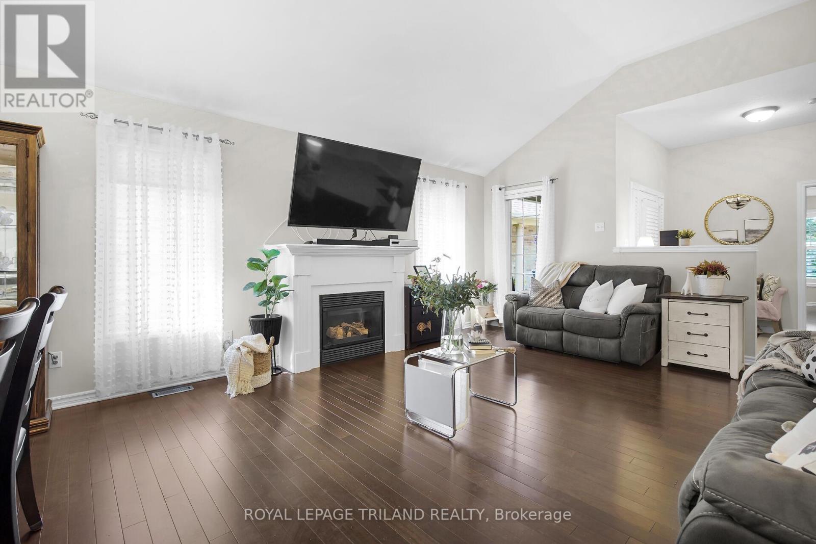 852 Silversmith Street, London North, Ontario  N6H 5T4 - Photo 8 - X12342277
