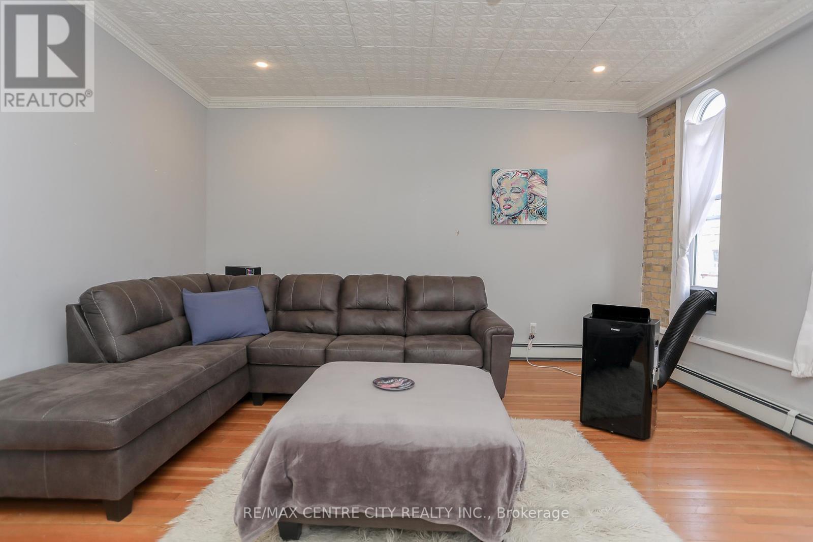 632 Talbot Street, St. Thomas, Ontario  N5P 1C8 - Photo 26 - X12342282
