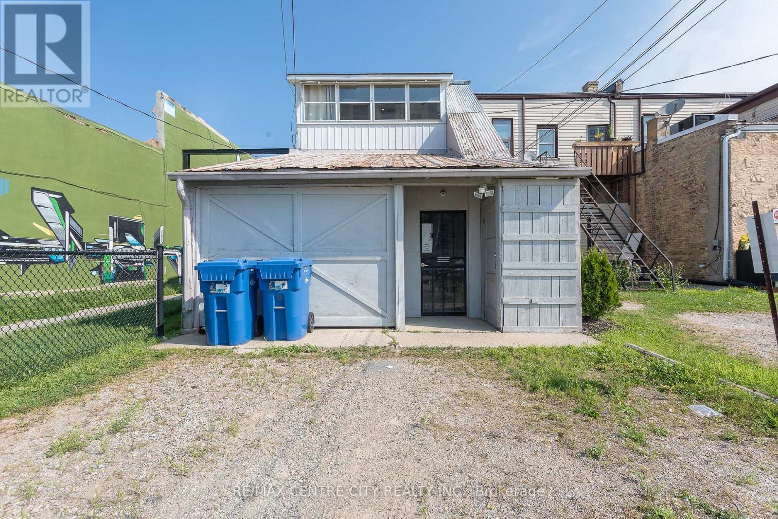 632 Talbot Street, St. Thomas, Ontario  N5P 1C8 - Photo 8 - X12342282
