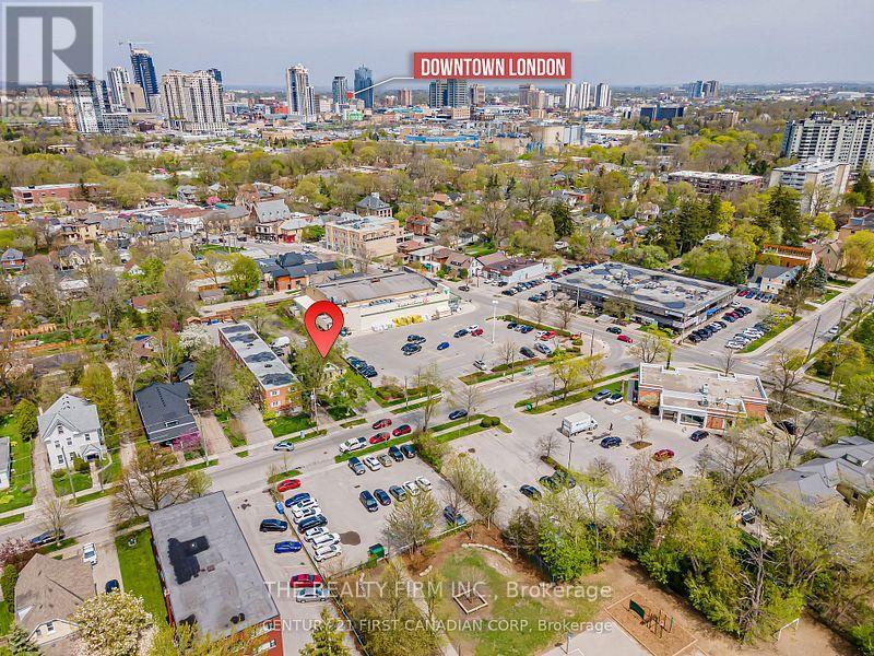 136 Elmwood Avenue E, London South, Ontario  N6C 1J6 - Photo 33 - X12342381