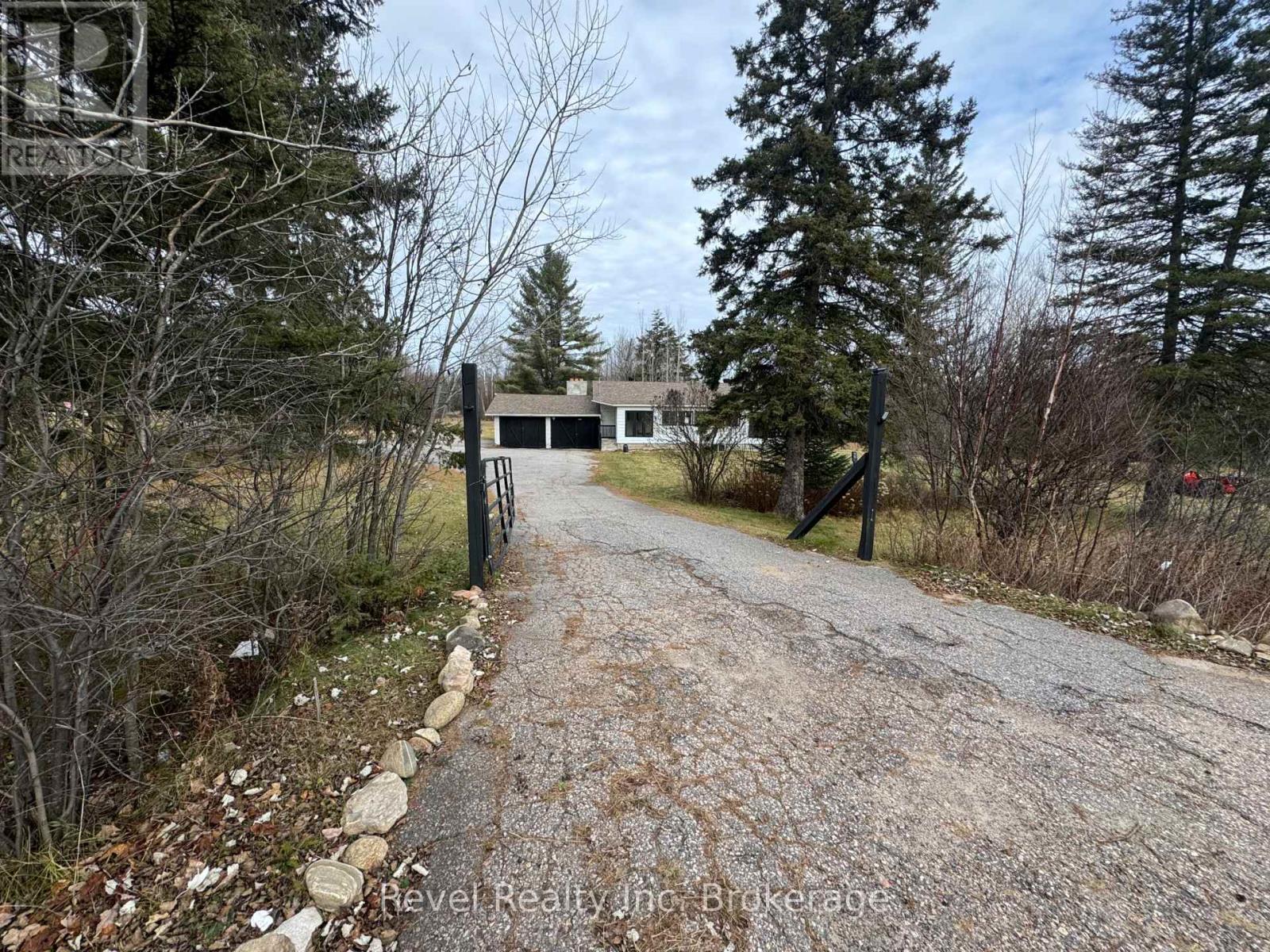 3877 17 Highway E, Papineau-Cameron, Ontario  P0H 1V0 - Photo 29 - X12342309