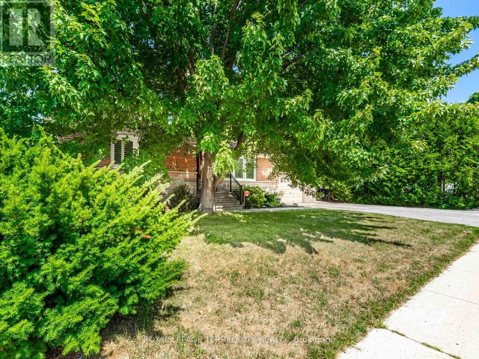 Property at 165 JOHN STREET W image 3