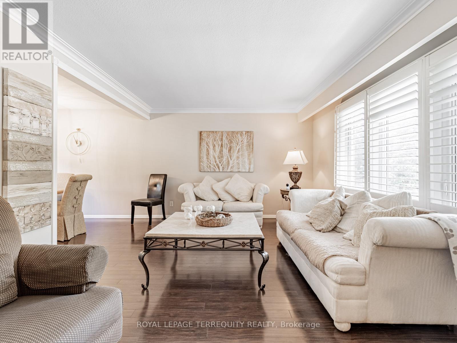 Property at 165 JOHN STREET W image 5