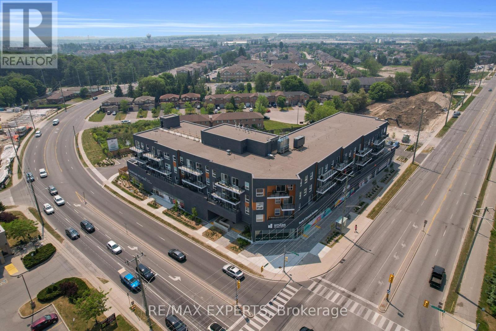 209 - 430 ESSA ROAD, Barrie, Ontario
