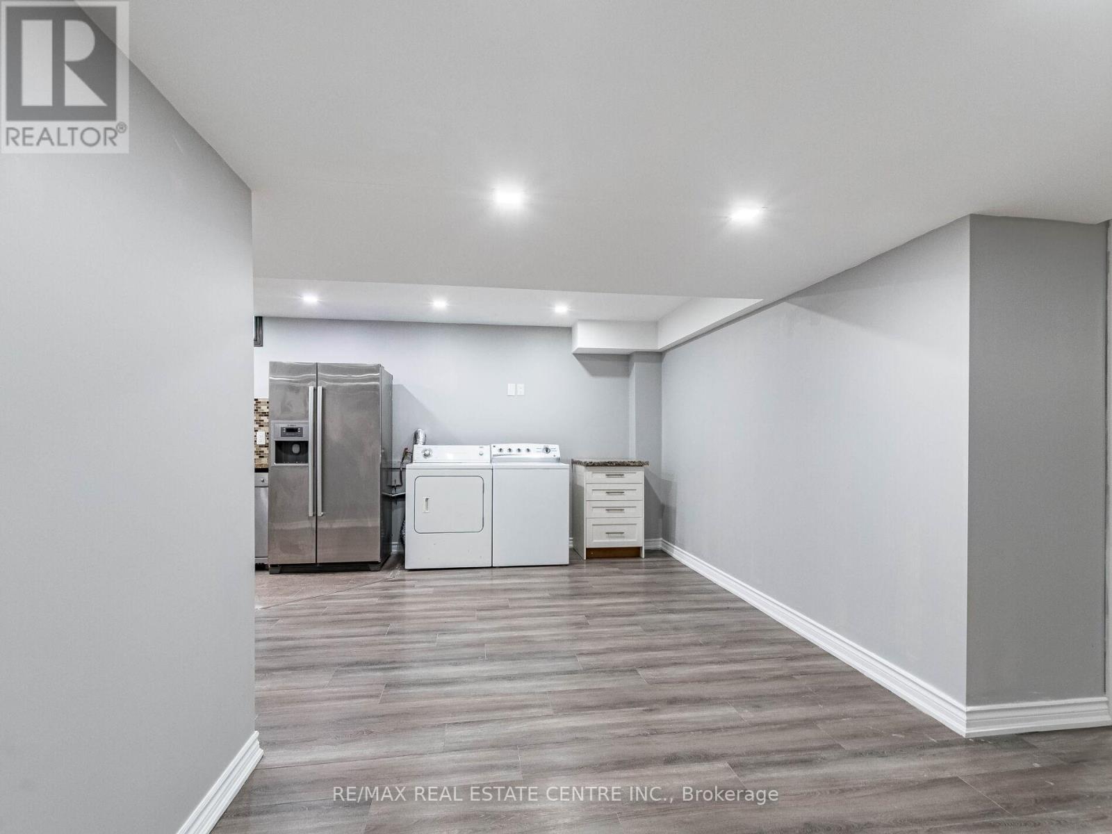 3121 Clipperton Drive, Mississauga, Ontario L5M 0C2 - Photo 15 - W12342239