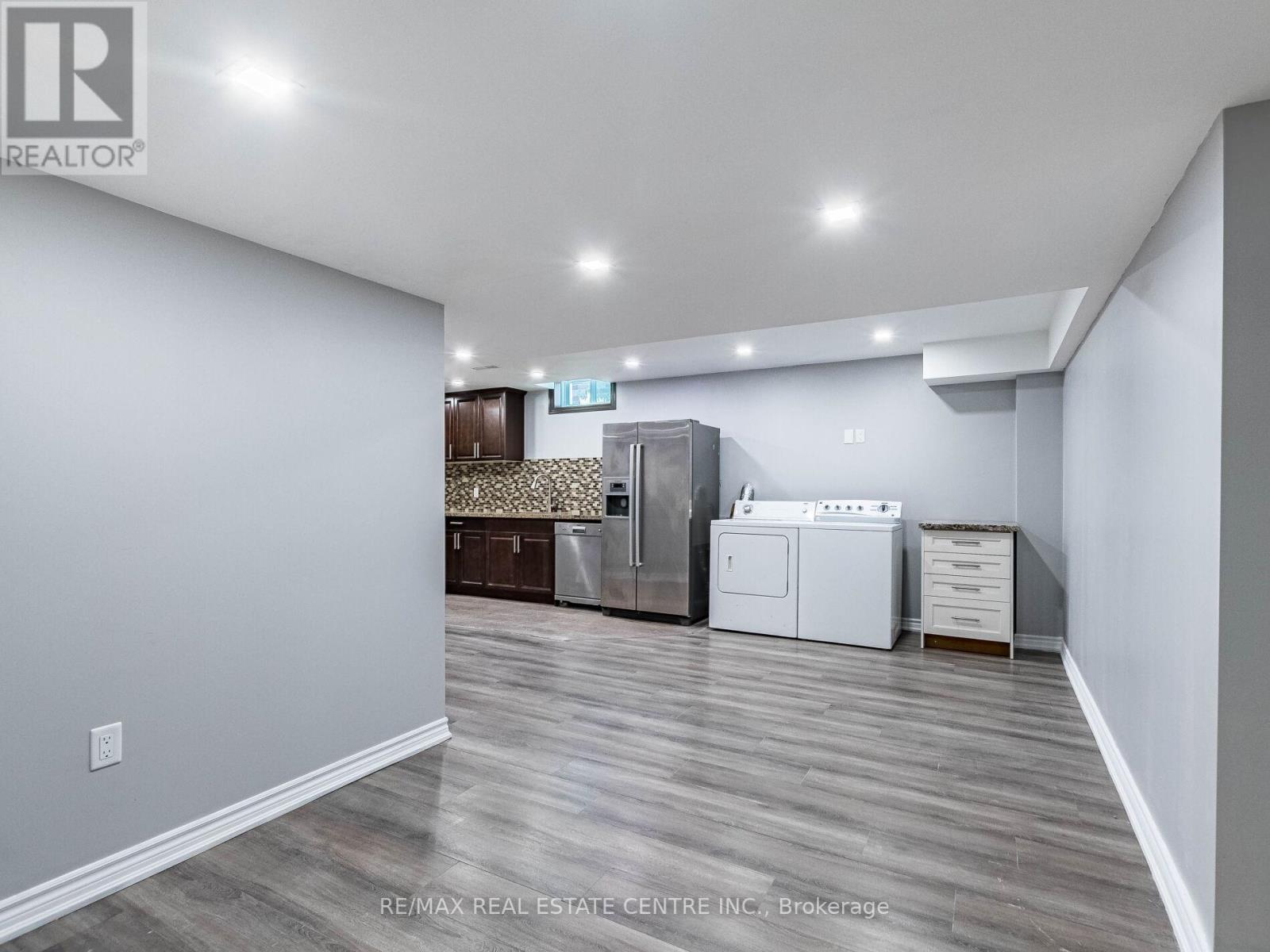 3121 Clipperton Drive, Mississauga, Ontario L5M 0C2 - Photo 16 - W12342239