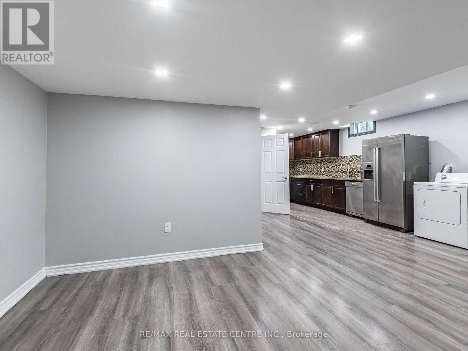 3121 Clipperton Drive, Mississauga, Ontario L5M 0C2 - Photo 19 - W12342239