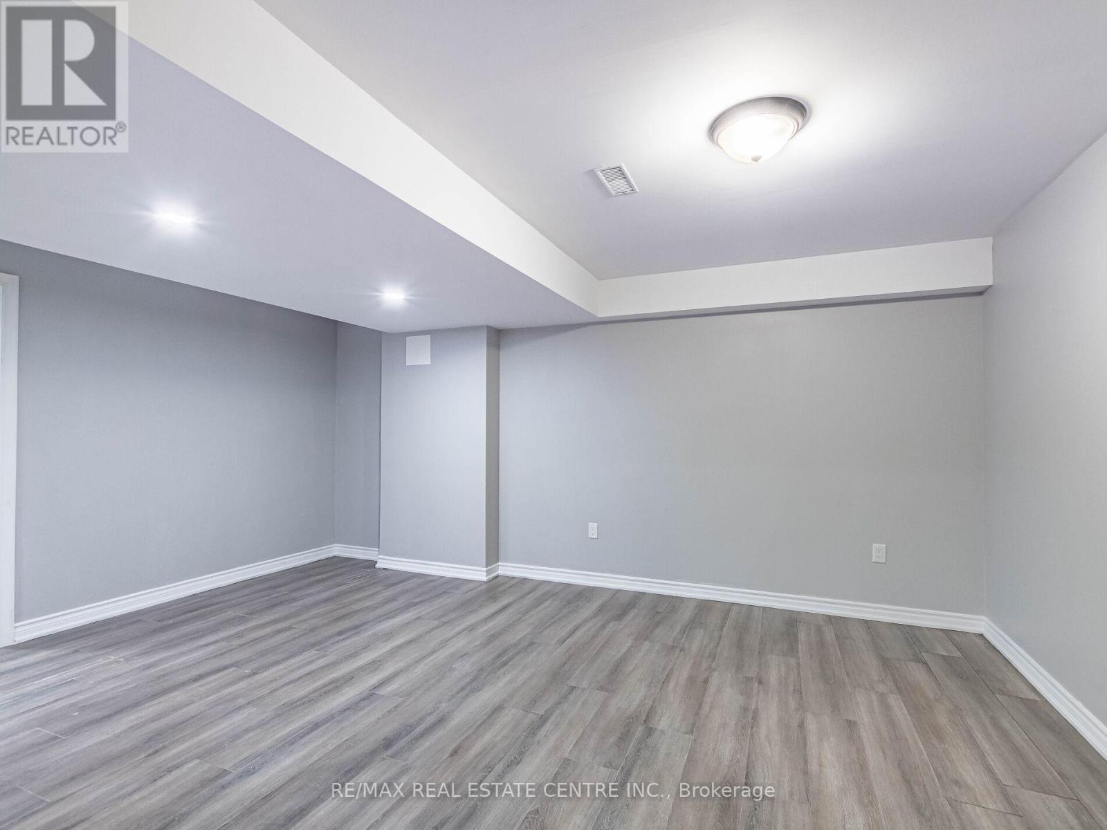 3121 Clipperton Drive, Mississauga, Ontario L5M 0C2 - Photo 21 - W12342239