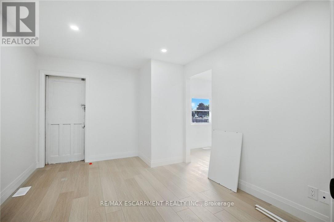 1583 Main Street E, Hamilton, Ontario  L8H 1C4 - Photo 24 - X12342215