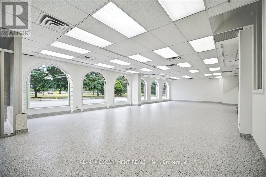 1583 Main Street E, Hamilton, Ontario  L8H 1C4 - Photo 6 - X12342215