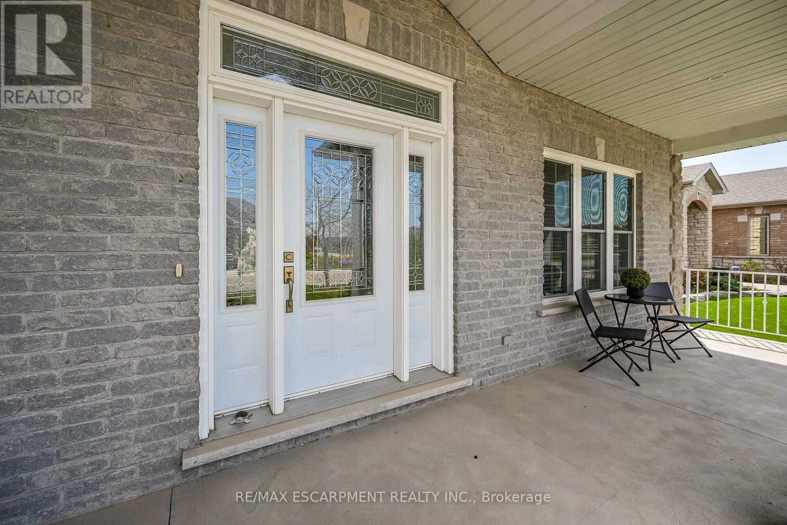 Property at 186 DONJON BOULEVARD image 5