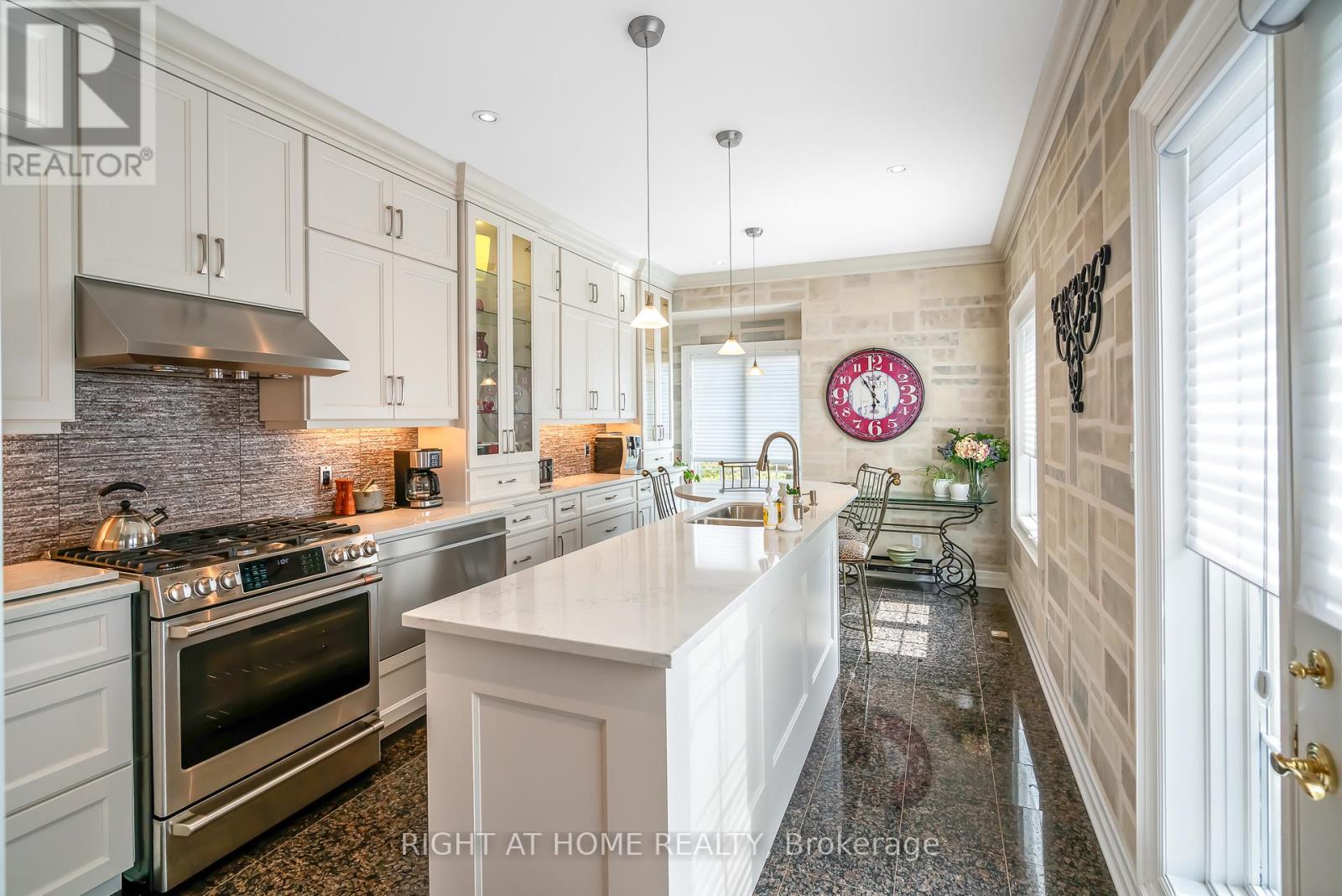 10 - 222 Ricardo Street, Niagara-On-The-Lake (Town), Ontario  L0S 1J0 - Photo 25 - X12342250