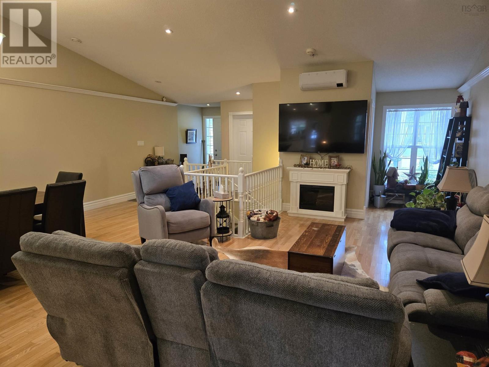 435 Glen Allan Drive, Bridgewater, Nova Scotia  B4V 0A8 - Photo 4 - 202517603