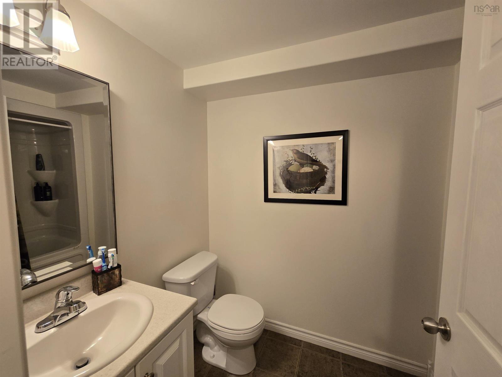 435 Glen Allan Drive, Bridgewater, Nova Scotia  B4V 0A8 - Photo 8 - 202517603