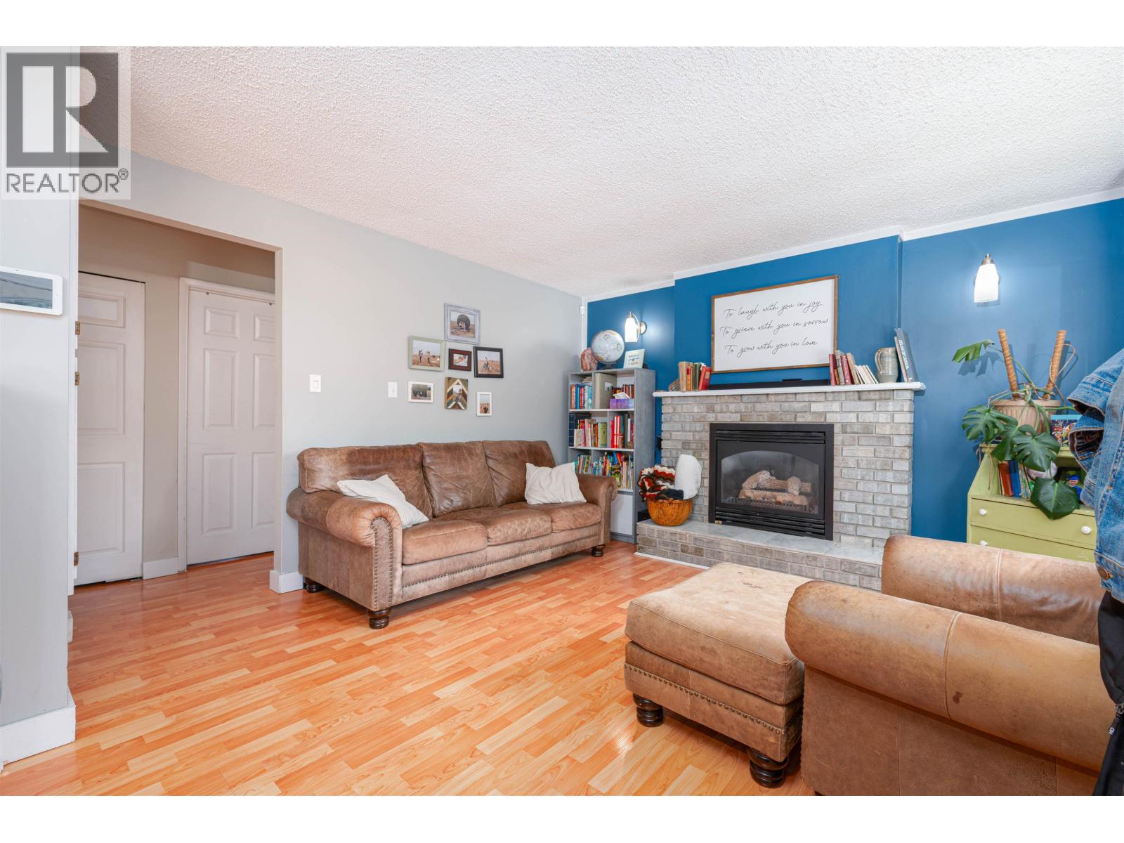 Property at 1900 W BITTNER ROAD image 4