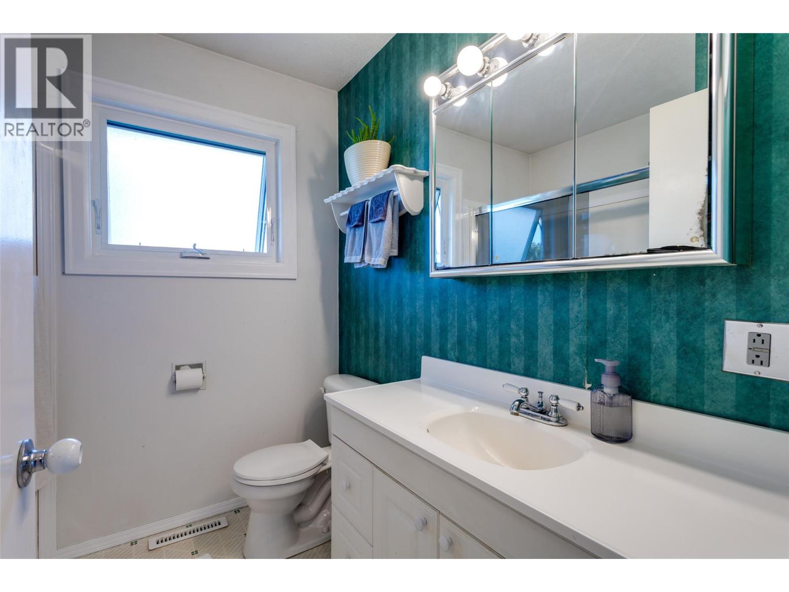 320 Husch Road, Kelowna, British Columbia  V1X 1N1 - Photo 28 - 10359210