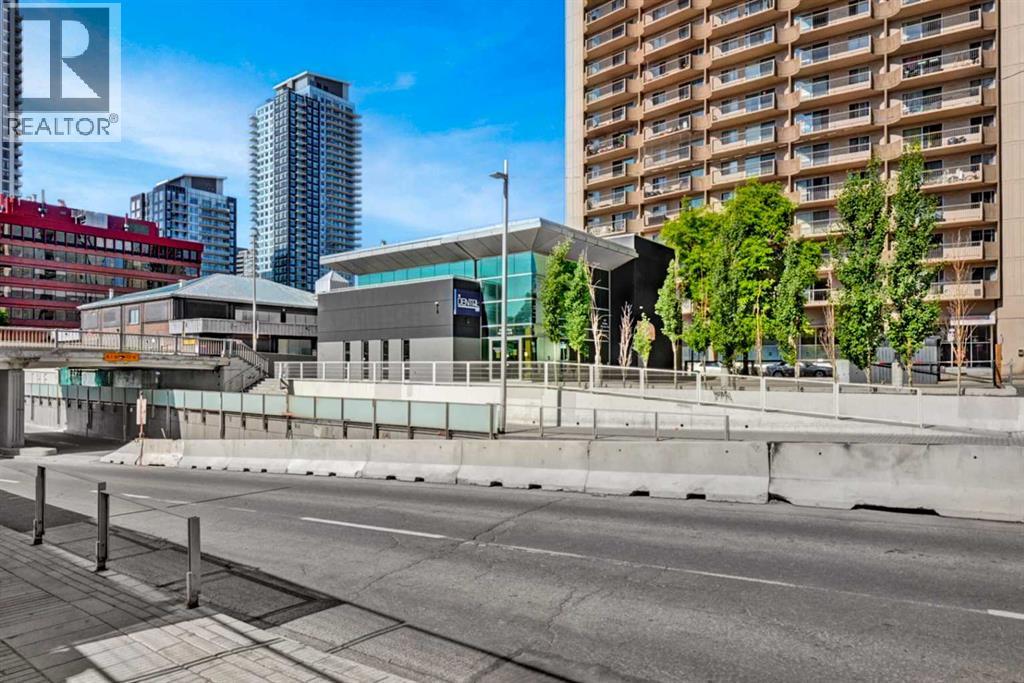 902 9 Avenue SW, Calgary, Alberta  T2P 1L8 - Photo 5 - A2232286
