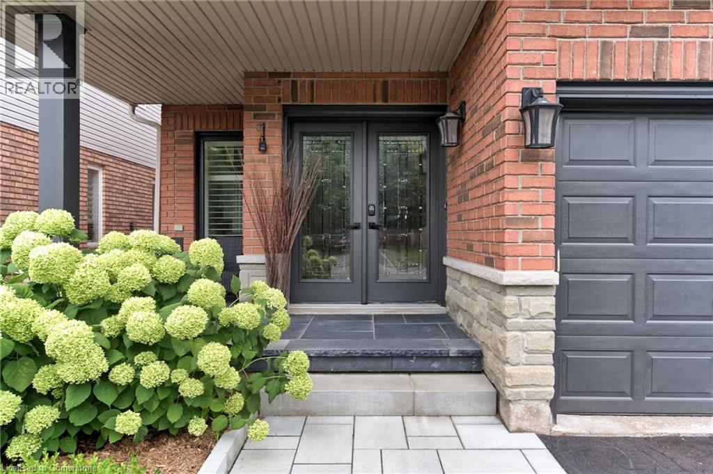 54 Hickory Crescent, Grimsby, Ontario  L3M 5P9 - Photo 3 - 40760146