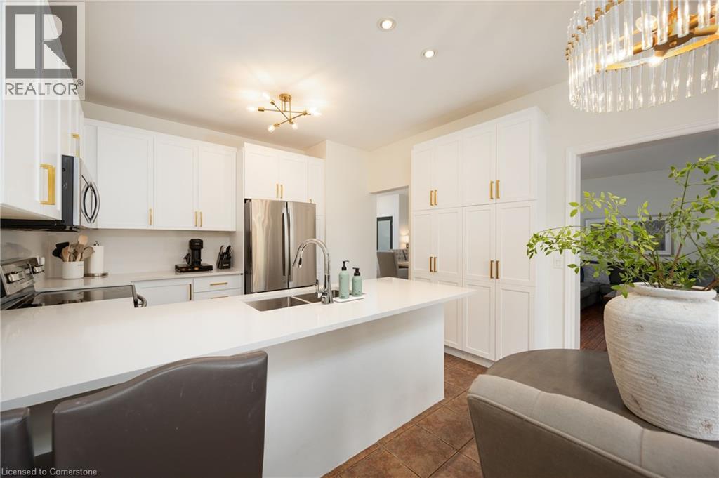 54 Hickory Crescent, Grimsby, Ontario  L3M 5P9 - Photo 9 - 40760146