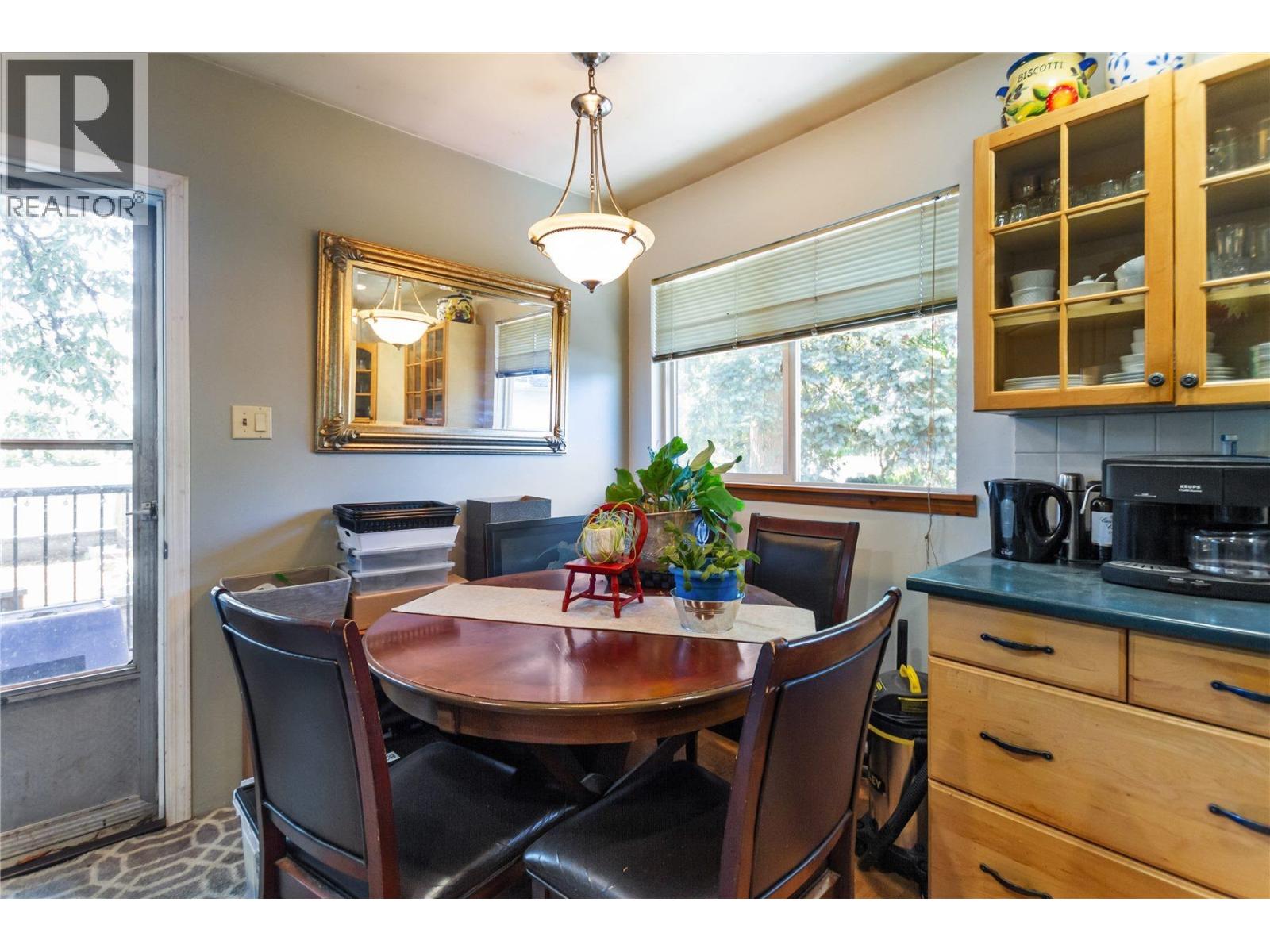 2058 Hillside Avenue, Coquitlam, British Columbia  V3K 1K7 - Photo 9 - R3036353
