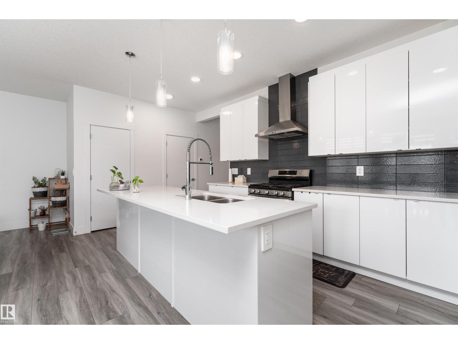 1051 Christie Vs Sw, Edmonton, Alberta  T6W 4W8 - Photo 2 - E4452714