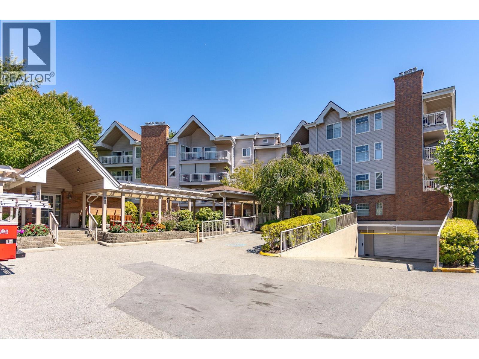 403 2973 Burlington Drive, Coquitlam, British Columbia  V3B 6X1 - Photo 2 - R3036335