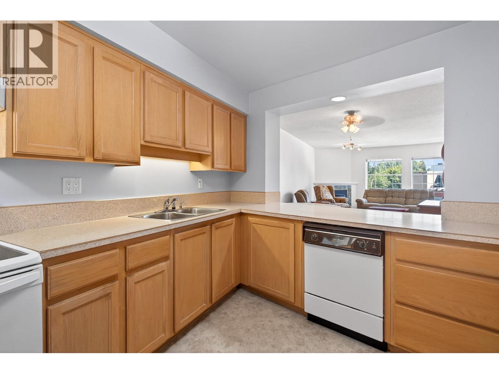 403 2973 Burlington Drive, Coquitlam, British Columbia  V3B 6X1 - Photo 15 - R3036335