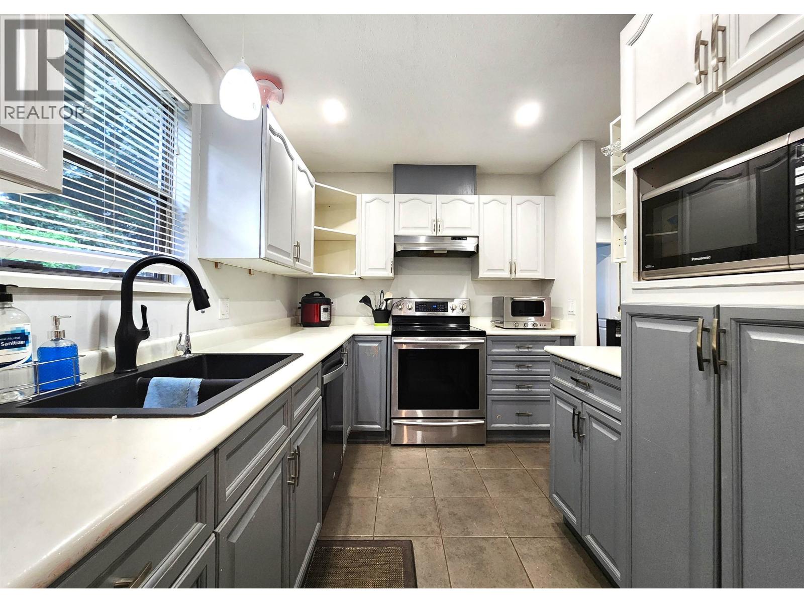 Property at 34 20841 DEWDNEY TRUNK ROAD image 2