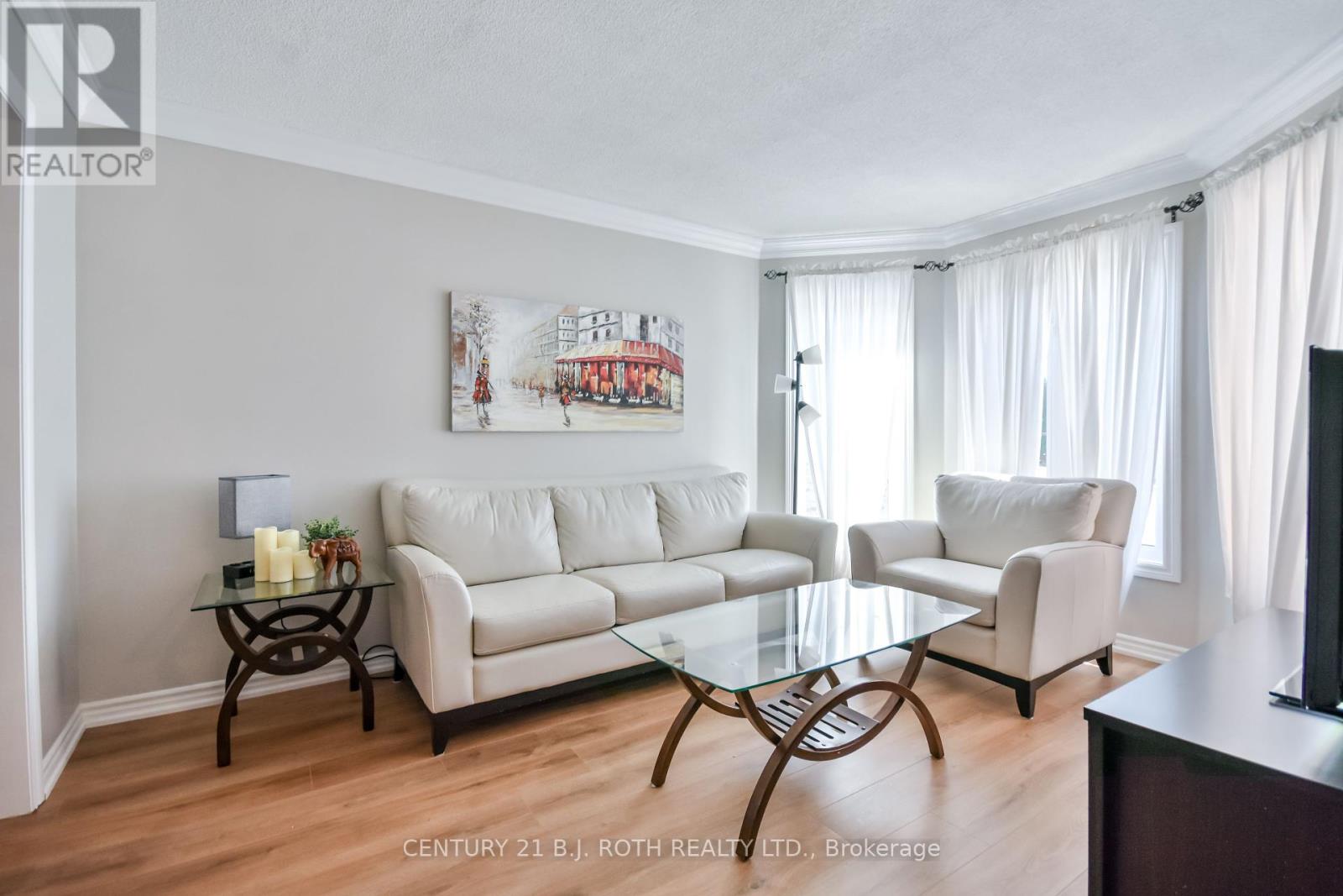 28 Shaina Court, Barrie (Painswick South), Ontario  L4N 9S7 - Photo 5 - S12342392